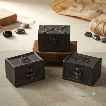 Geheimnisvolle Schätze: Exklusives 3er-Set Miniatur-Holztruhen im Vintage-Look